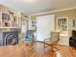 3900 Cadboro Bay Rd
