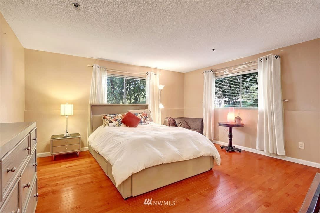 18606 52nd Ave W #211