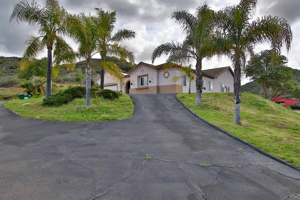 415 Peutz Valley Rd