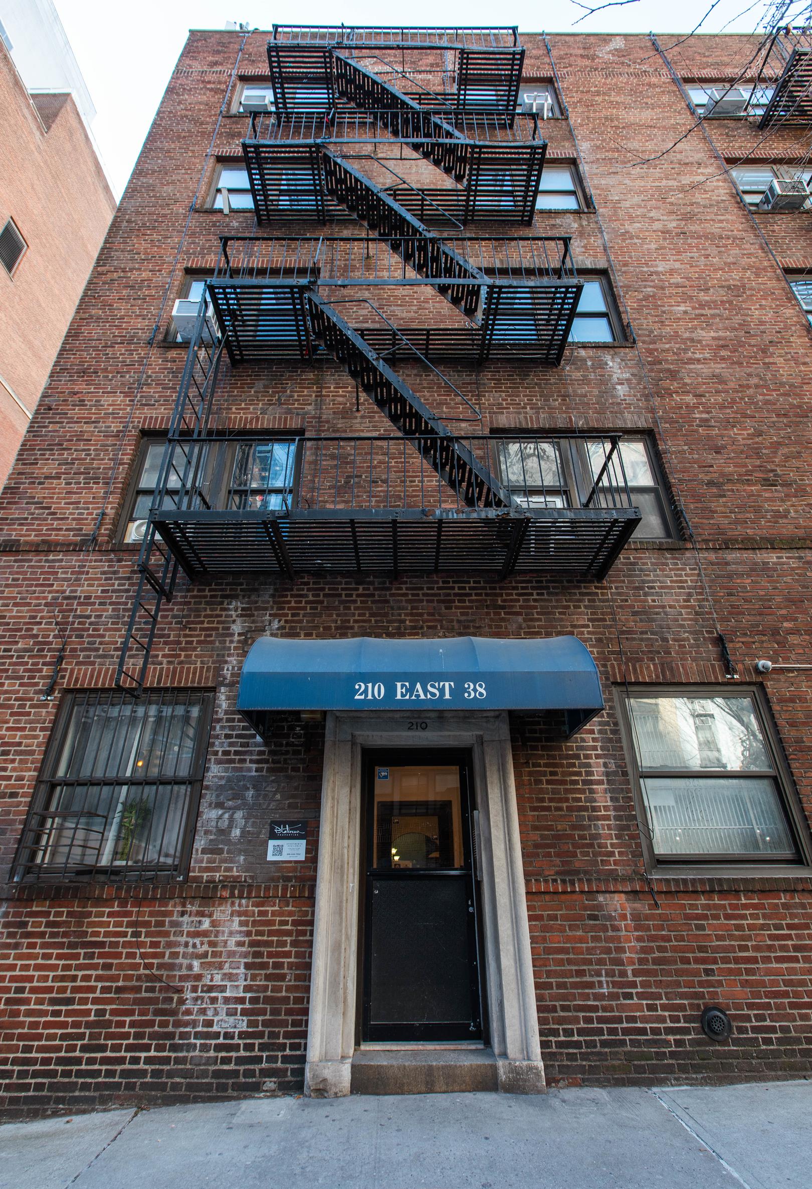 210 East 38th Street, Apt 2-A