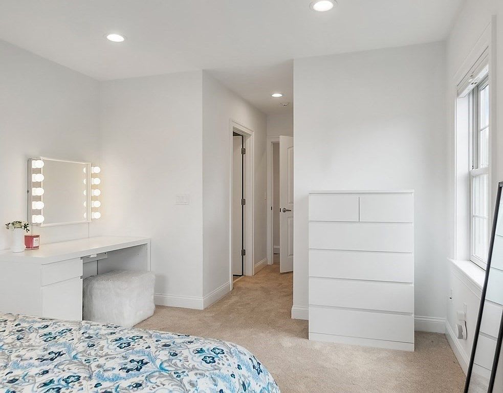 1 Sarah Jane Court