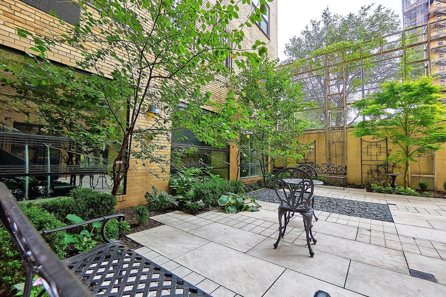 230 Riverside Dr, Unit 15J