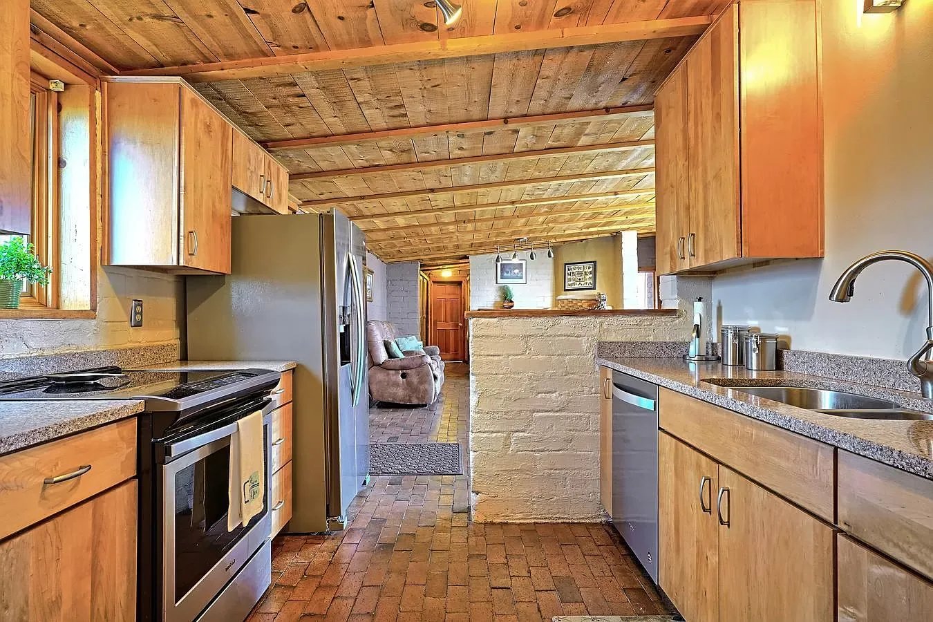 28 Alondra Rd