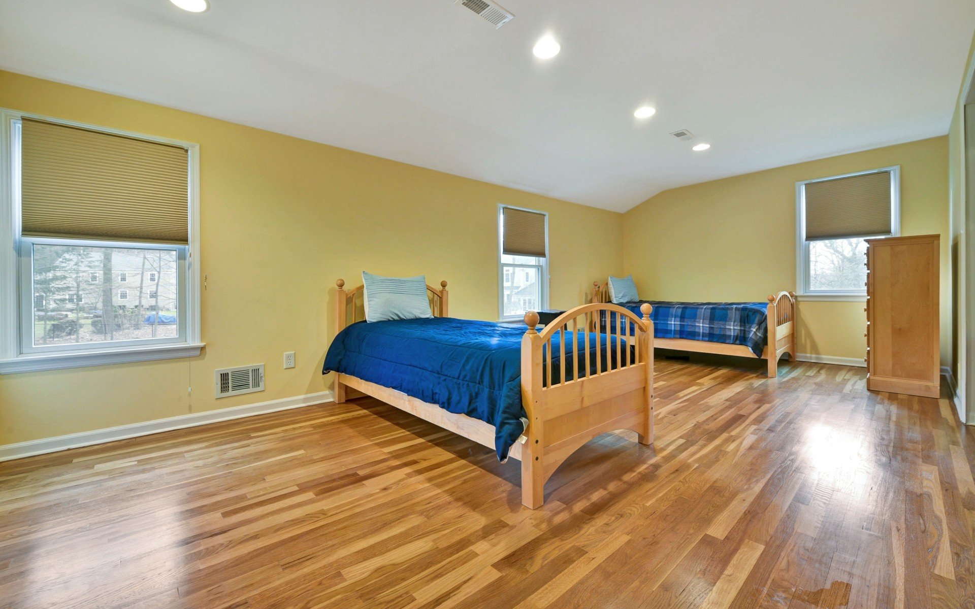 8 Anona Dr