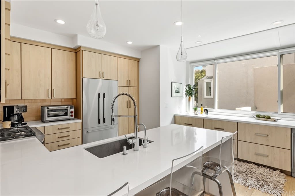 501 Herondo Street, Unit 74
