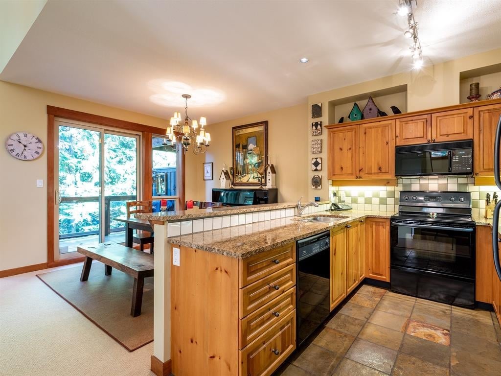 1-4668 Blackcomb Wy