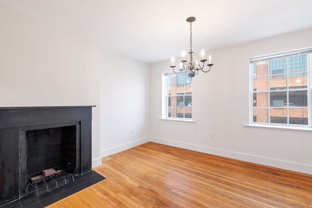 135 Charles St, #3