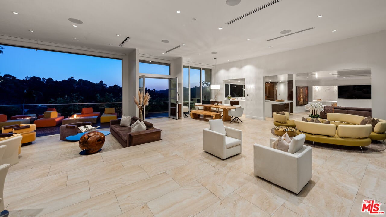 View Opulent