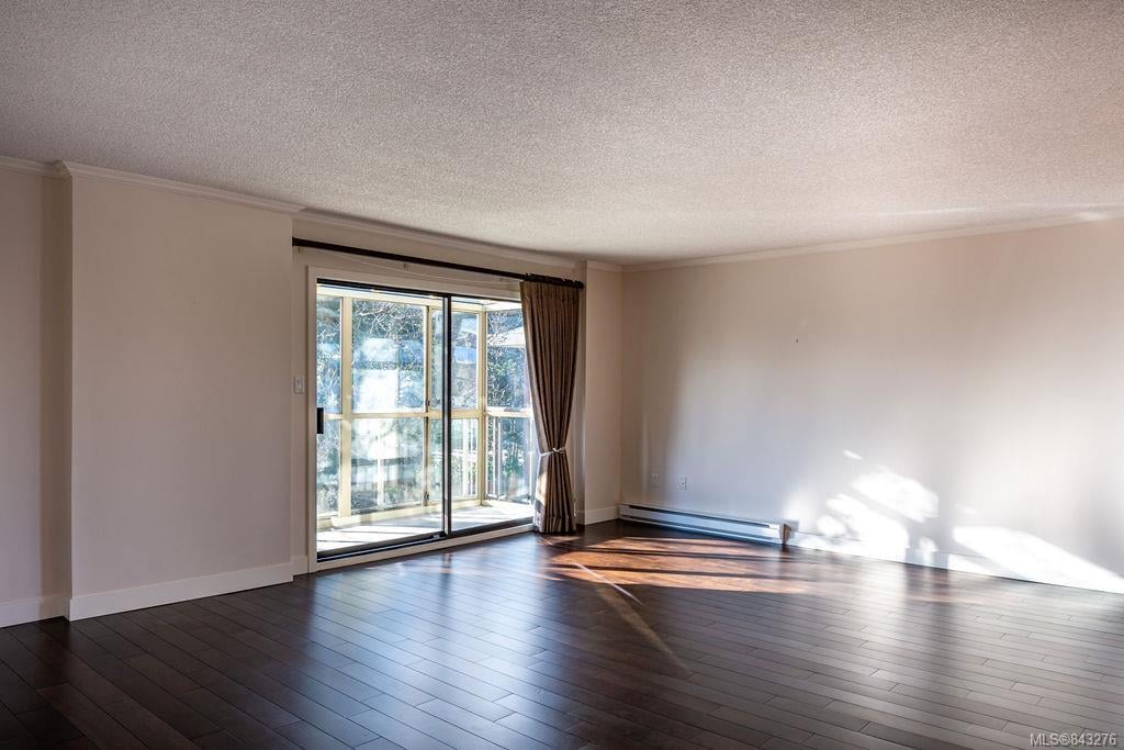 405-2125 Oak Bay Ave