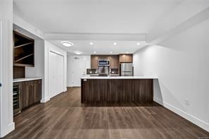 408-2461 Sidney Ave