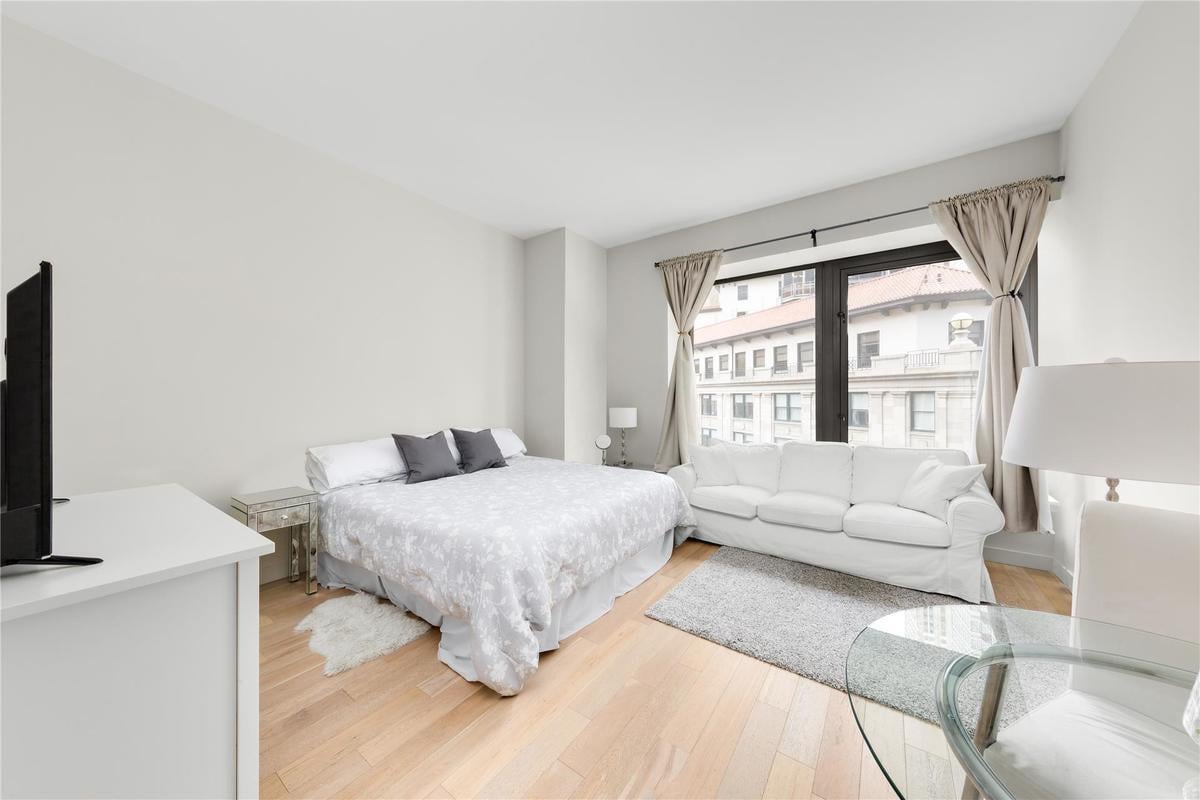 75 Wall Street, Apt 37-K