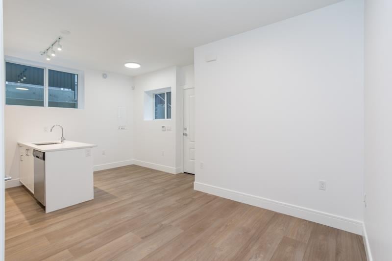 20 N Macdonald Avenue, Burnaby