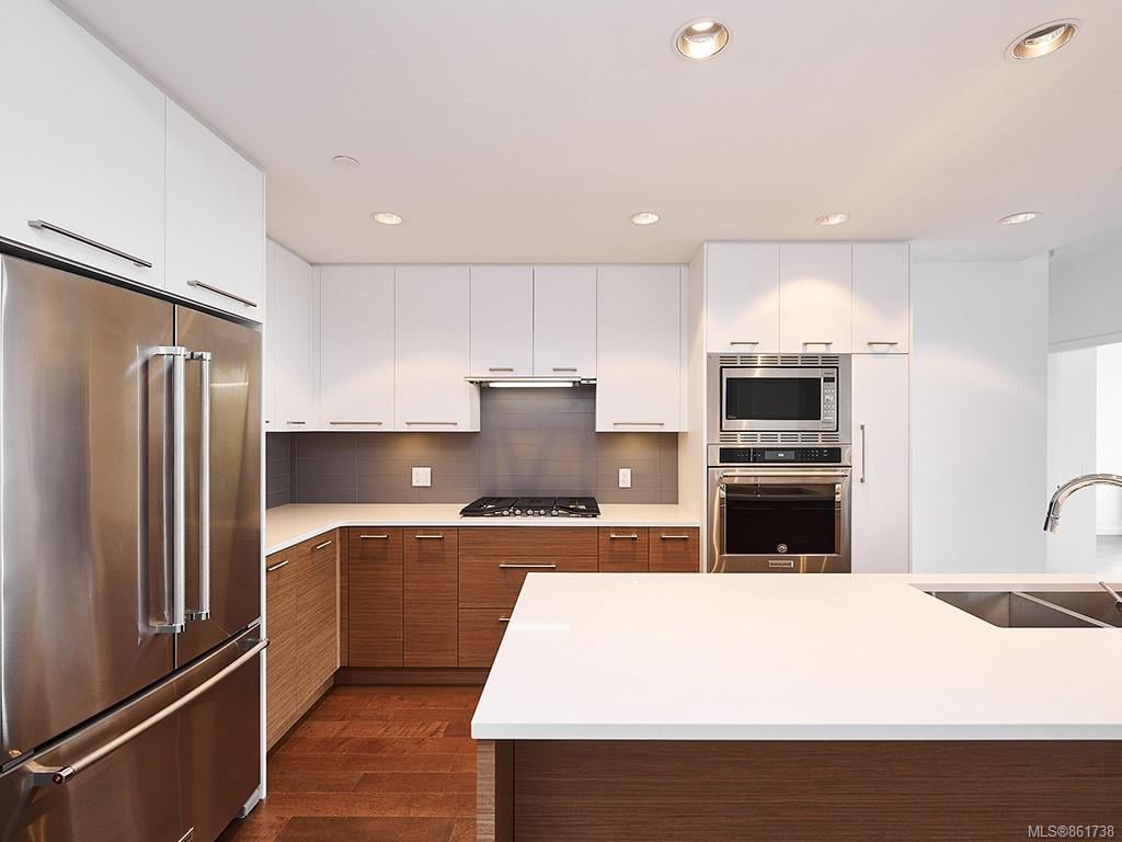 703-4009 Rainbow Hill Lane, Saanich