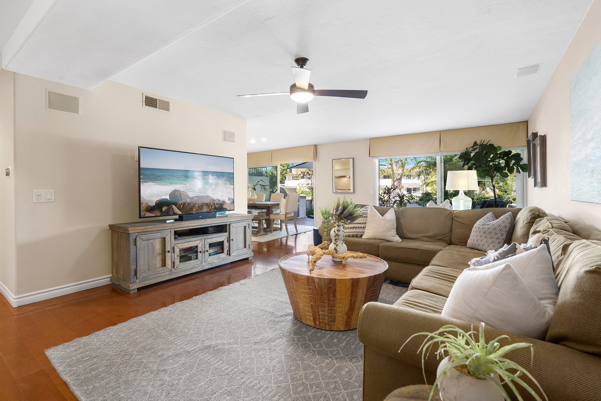 2135 Vista Laredo