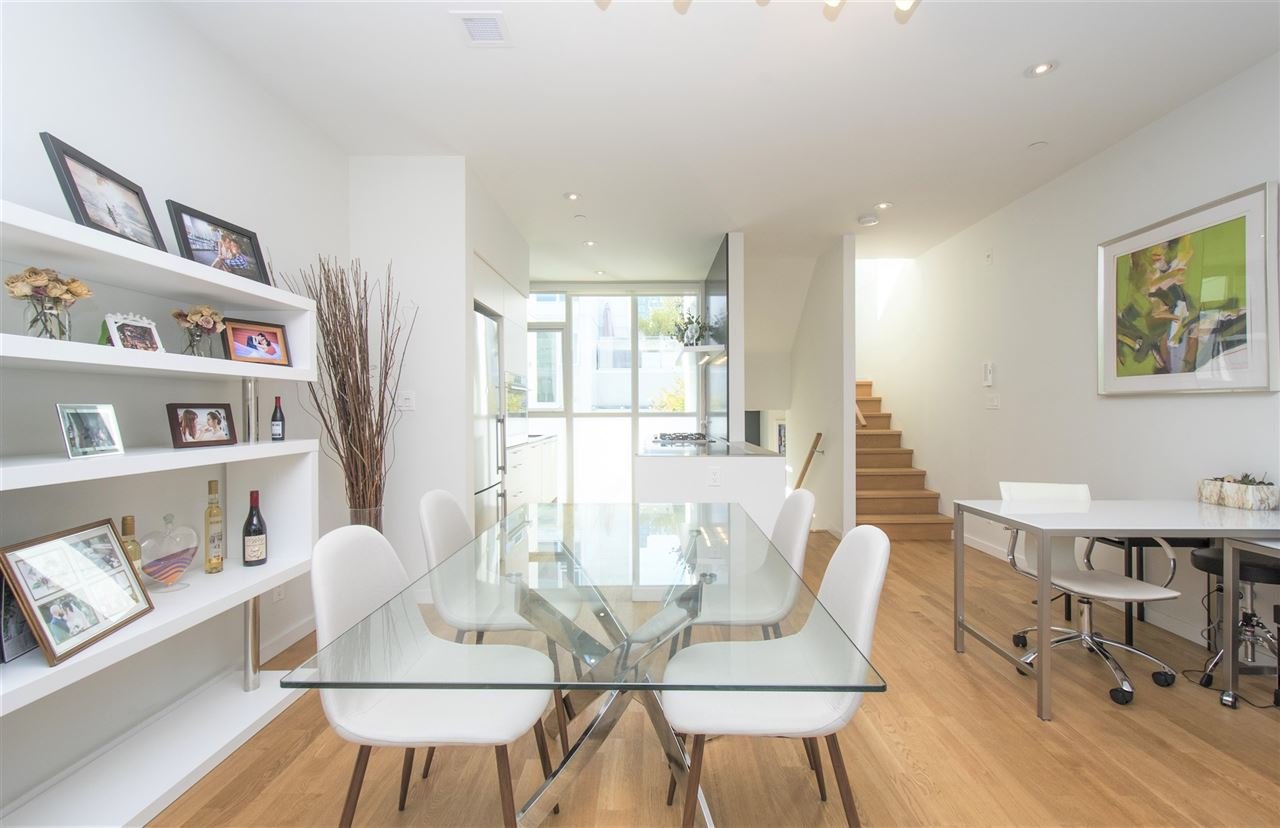 770 W 6th Ave
