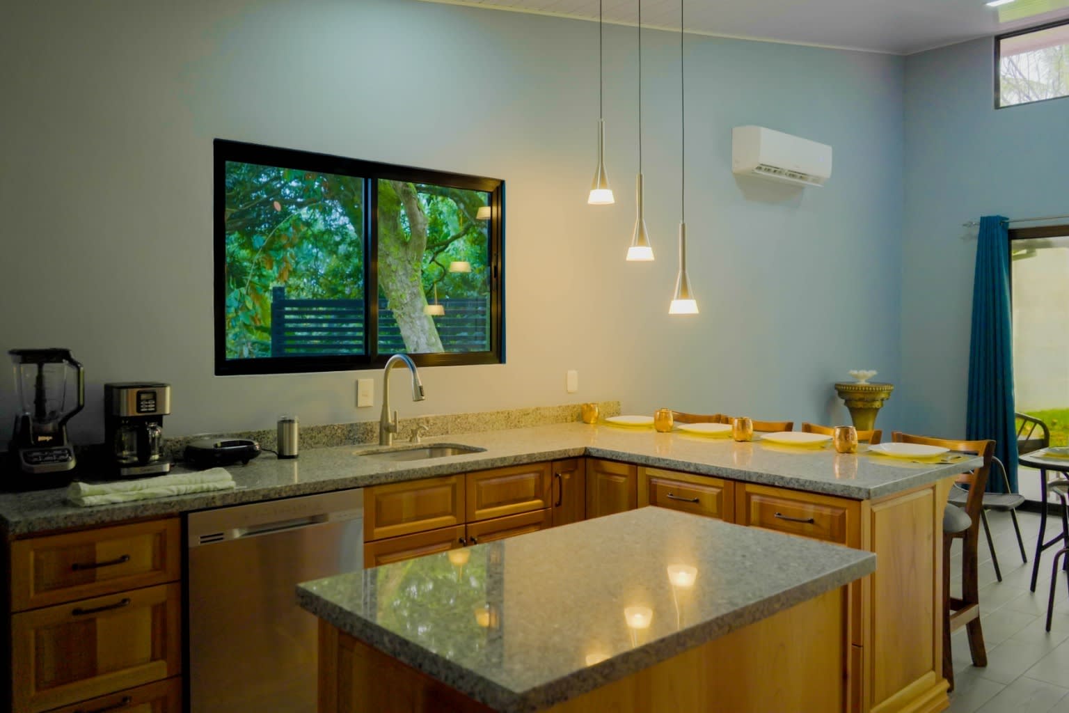 Matapalo Two-Unit Home Property