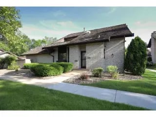 8042 Pennsylvania Road, Bloomington