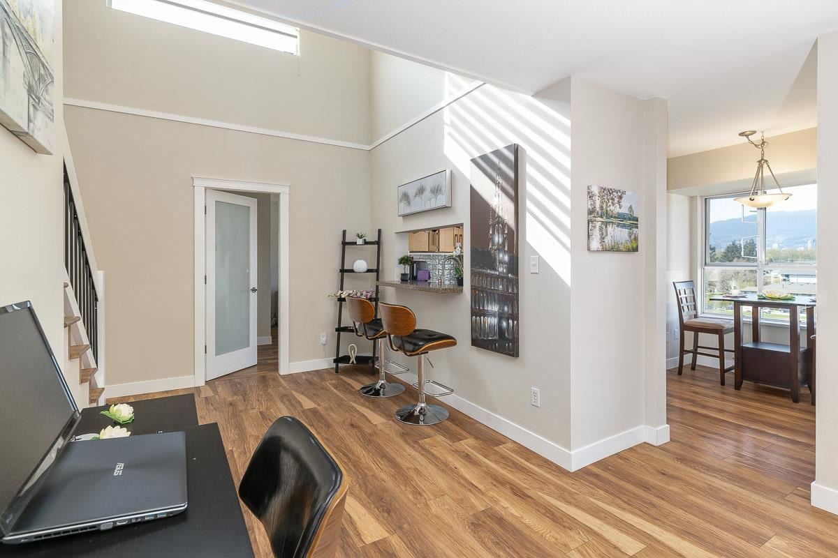 406-2285 Pitt River Rd