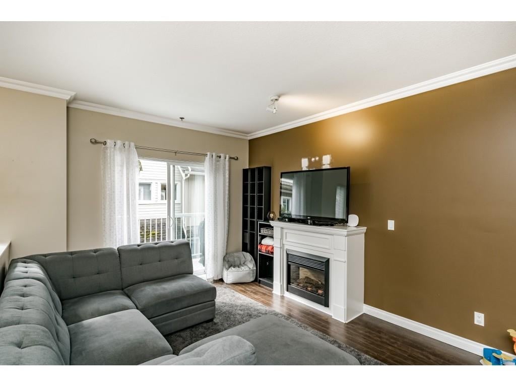 611-1661 Fraser Ave