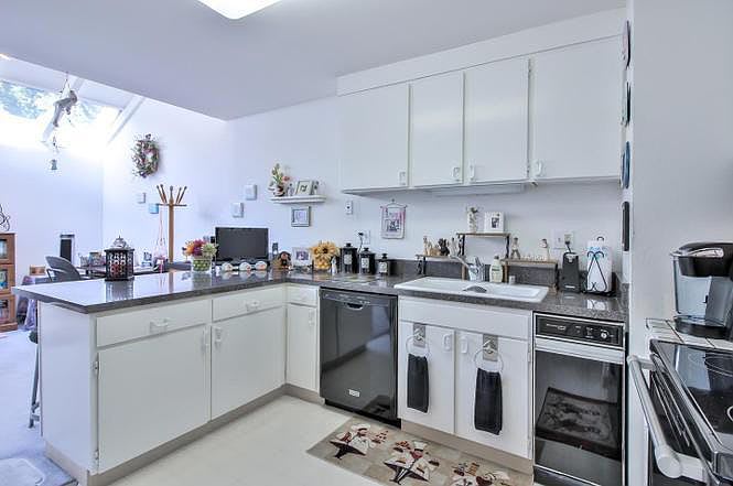 3600 High Meadow Dr APT 26