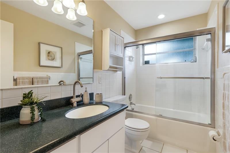 1437 SW 13th Ct