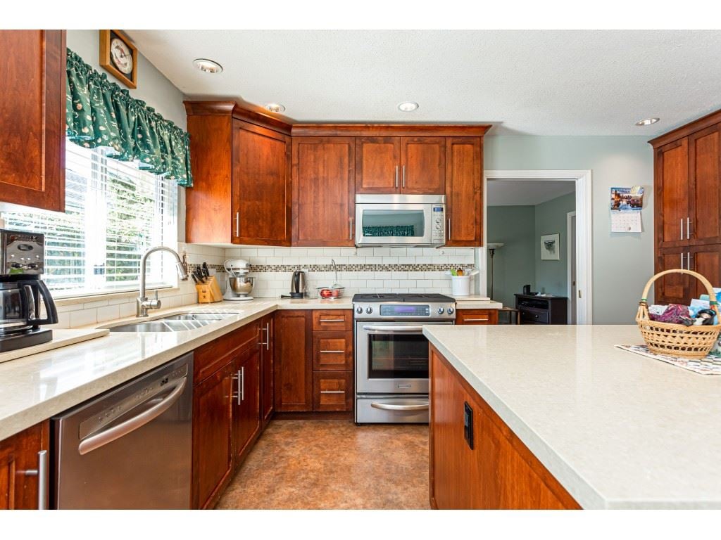 8168 154 St