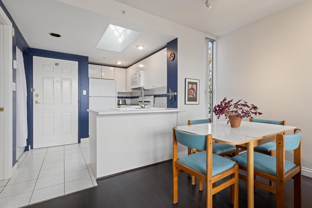 411-1630 W 1st Avenue, Vancouver