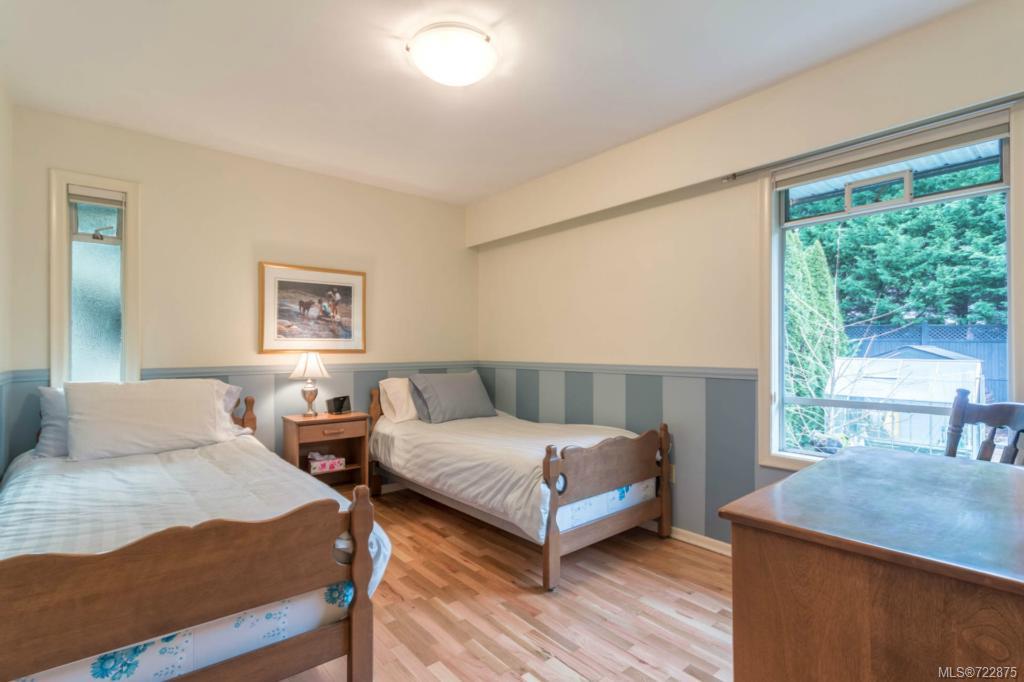 4509 Tanglewood Cres