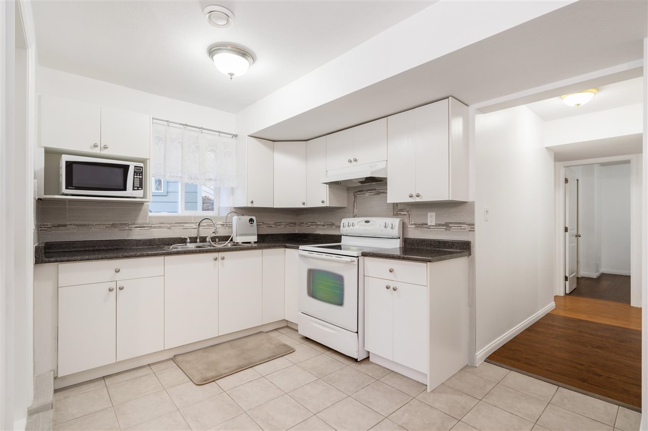 6889 184a St
