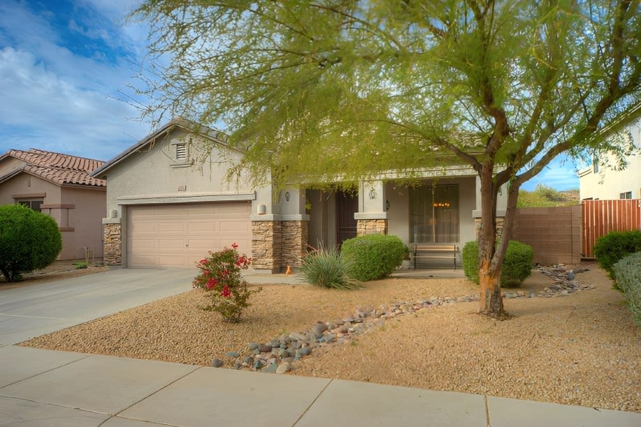4 Bedroom/2 Bathroom Phoenix Home for Sale, 15 Minutes From Lake Pleasant