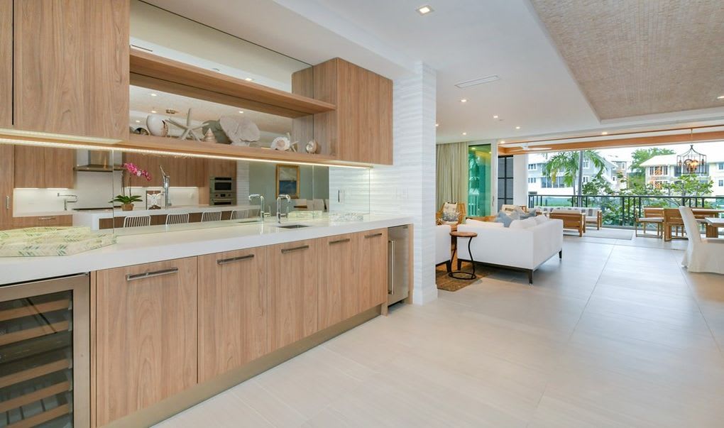 121 Beach Rd, #105