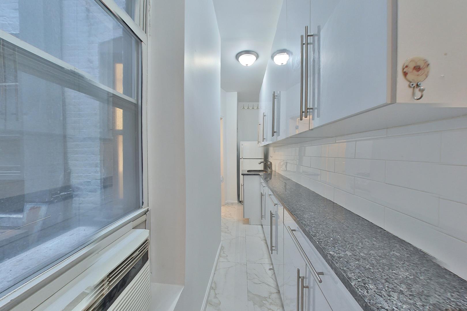 15 West 64th Street, Apt 2-B