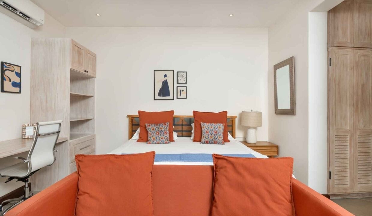 Private Walkable Beach Town Studio, Flamingo, Guanacaste