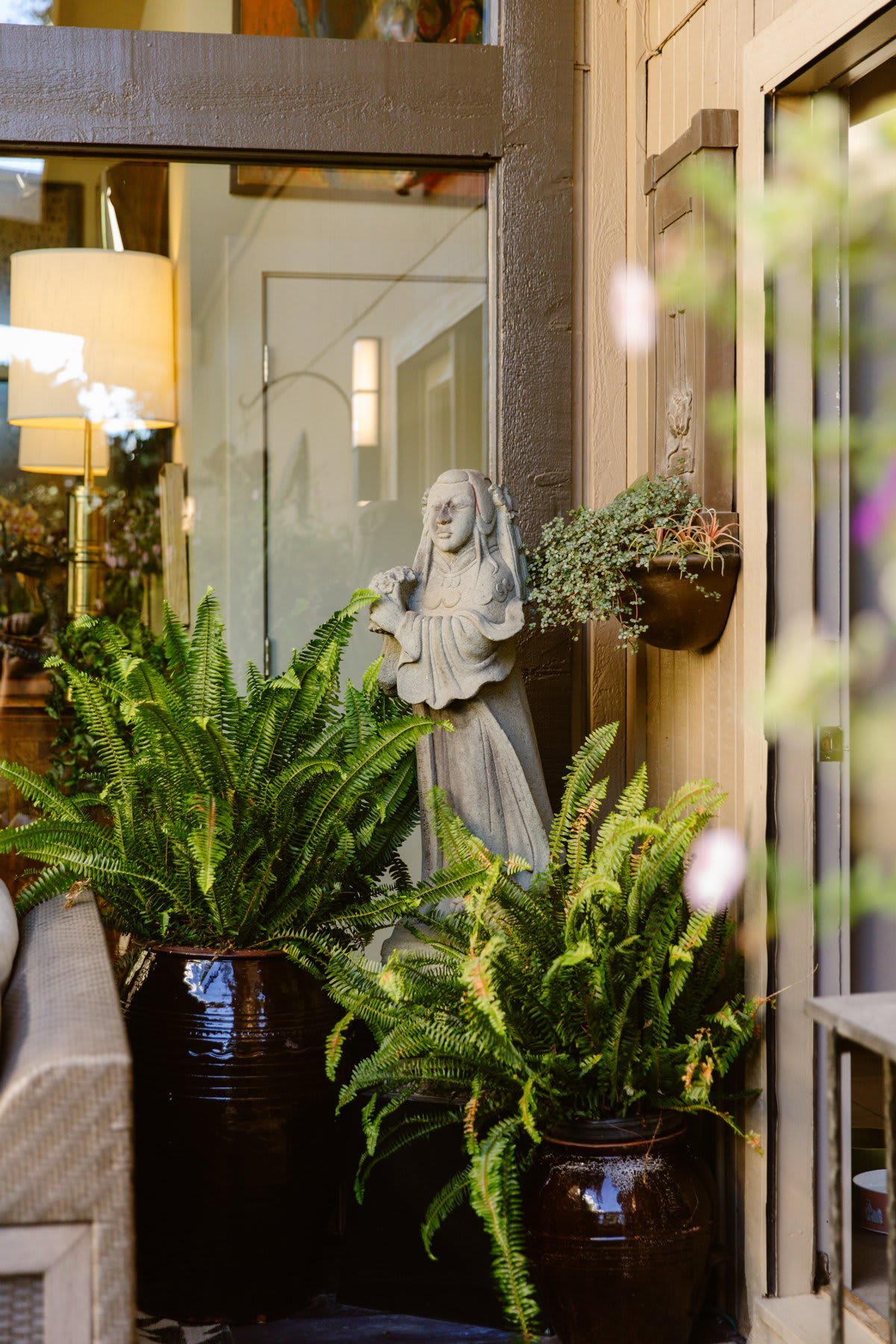 How to Bring the Indoors Out