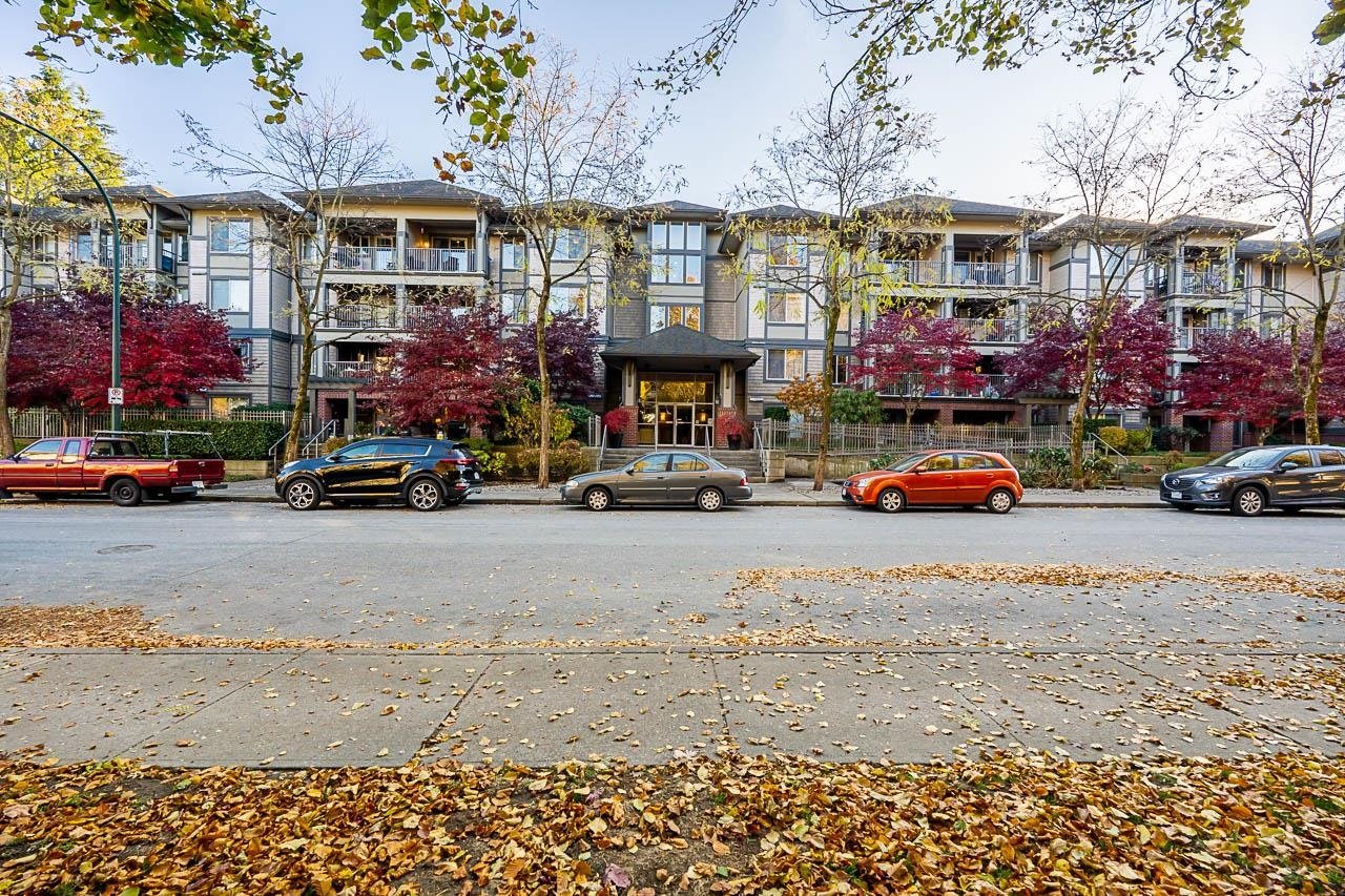 401-2468 Atkins Ave