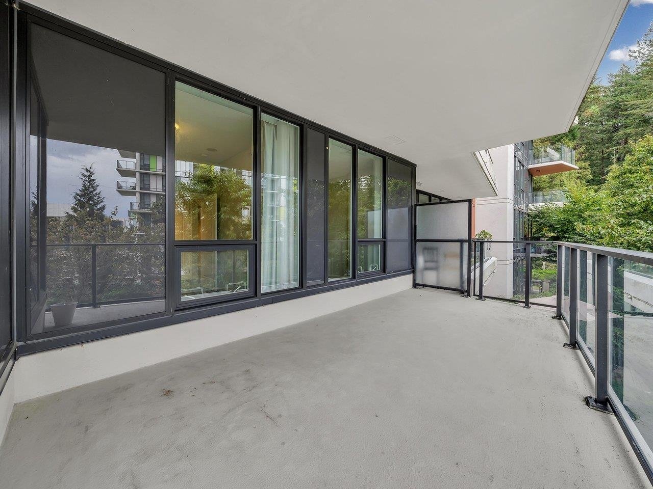 207-5628 Birney Ave