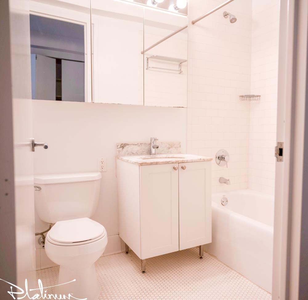 505 West 37th Street, Apt 6J