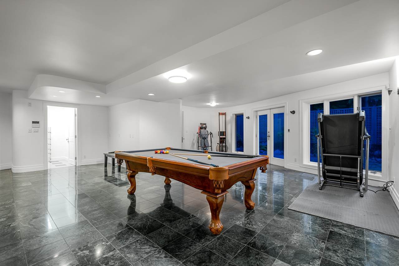 305 Stevens Dr