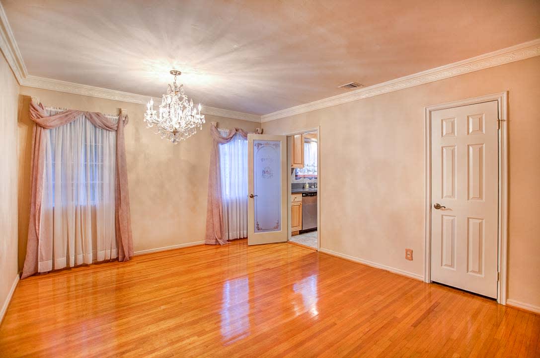 4050 Alcove Ave Studio City, CA