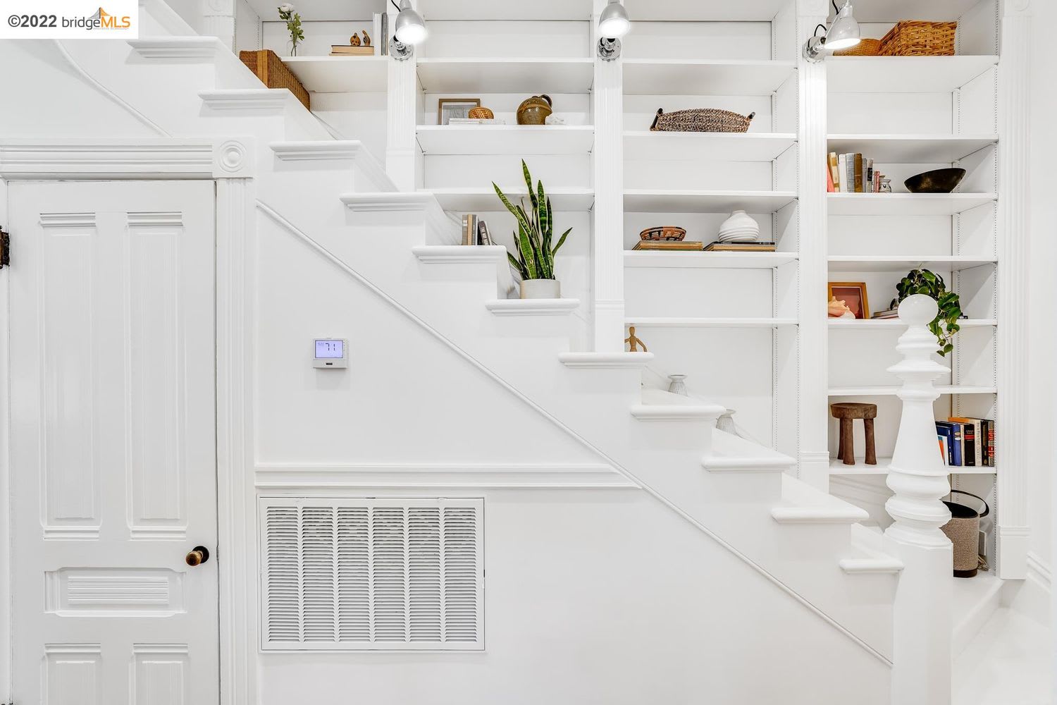 1170 S Van Vess Ave Unit: 2