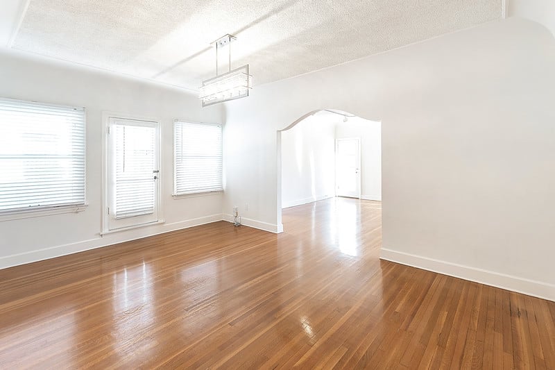143 S Mansfield