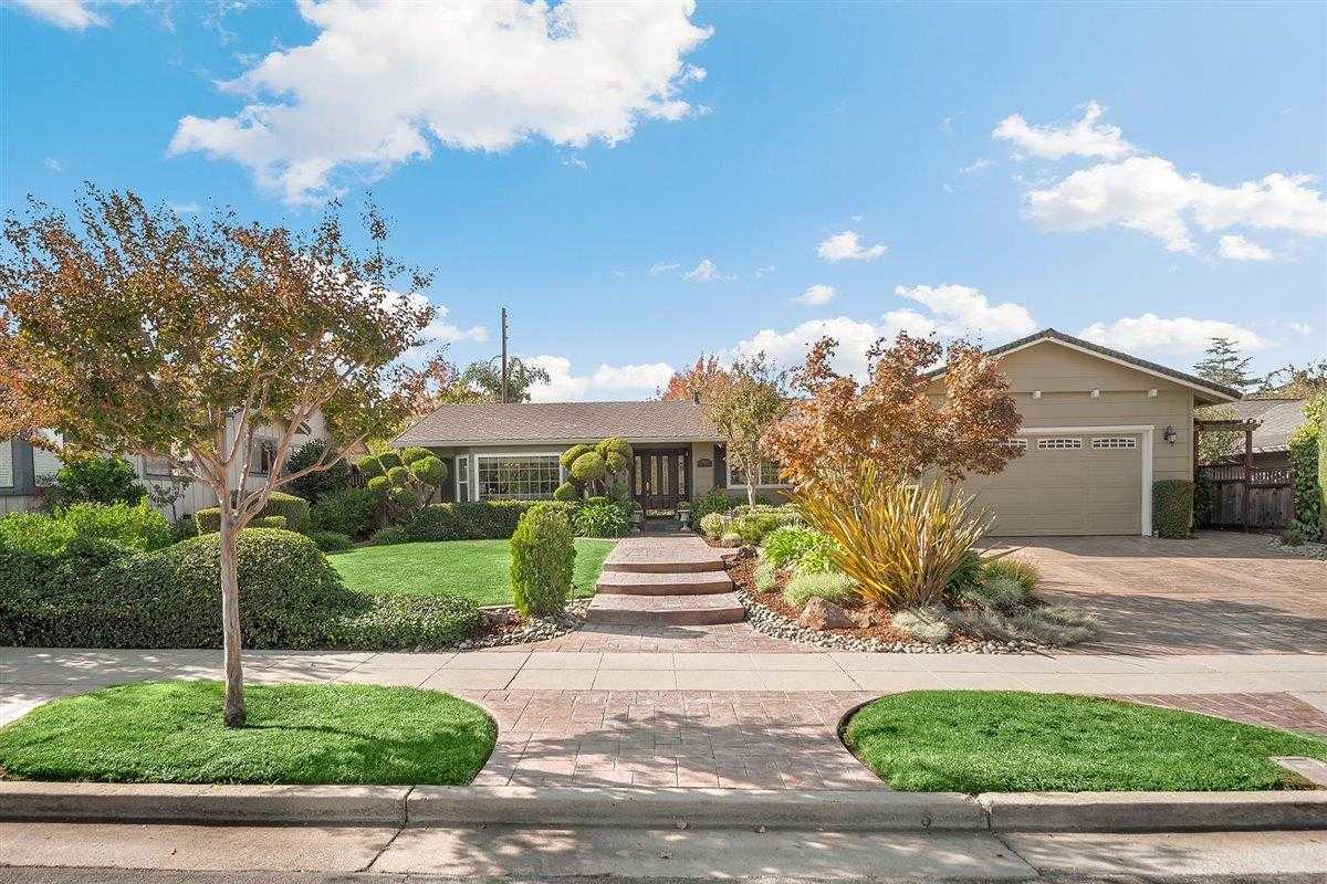 6123 Franciscan WAY