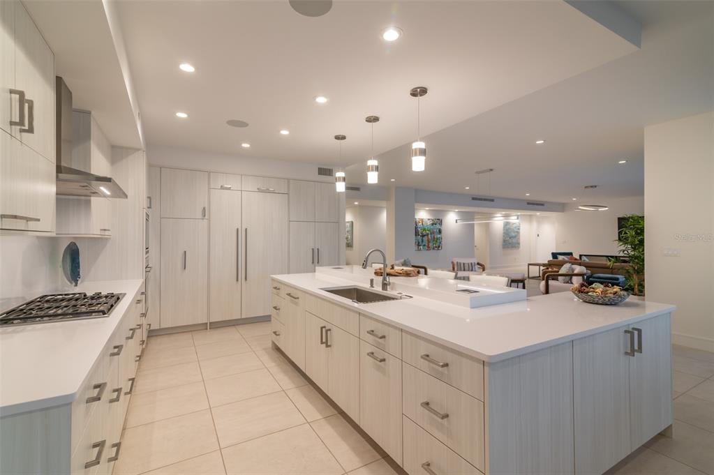 4750 Ocean Blvd, #202