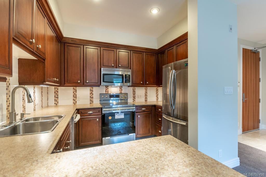 320-1325 Bear Mountain Pkwy