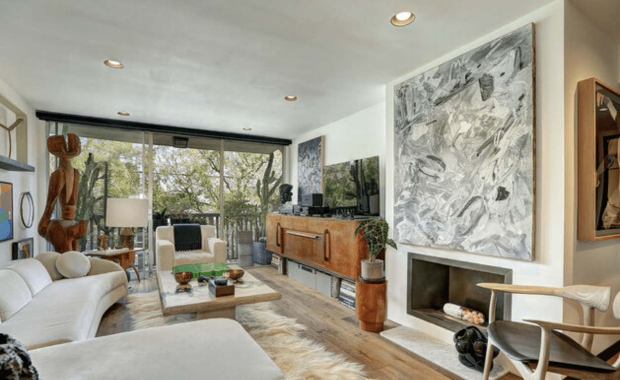 1134 Alta Loma Rd #212