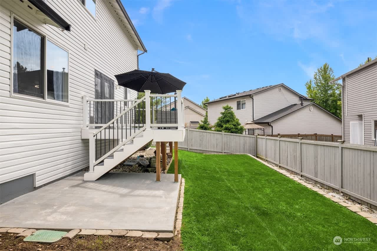 9530 17th Pl NE