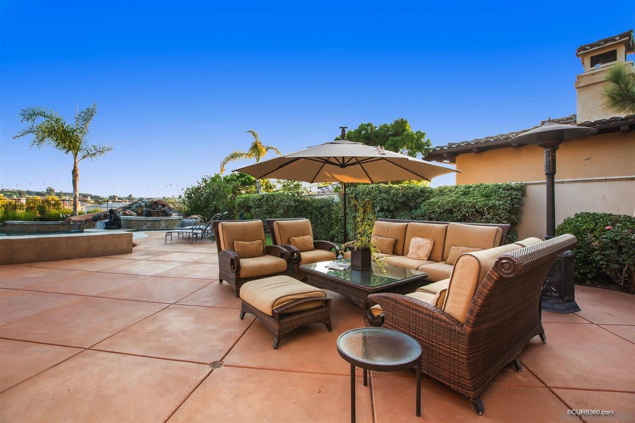 5523 Meadows Del Mar