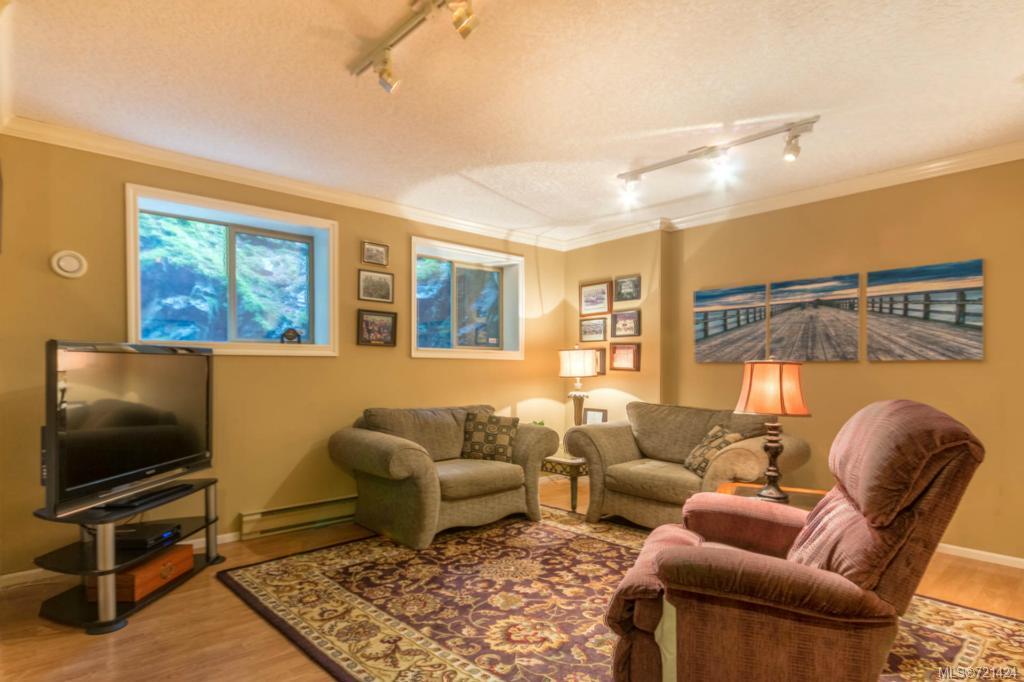 4656 Boulderwood Dr