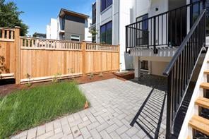4-1048 Tillicum Rd, Esquimalt