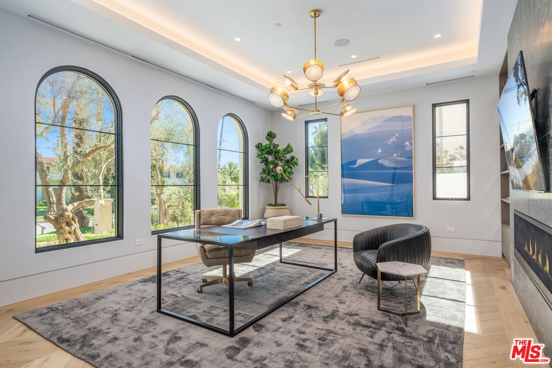 Grandeur Legacy